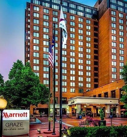 Winston-Salem Marriott Hotel Exterior foto